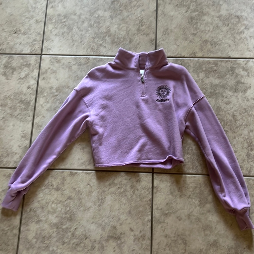 Hollister women’s size extra small, half zip crop top hoodie.